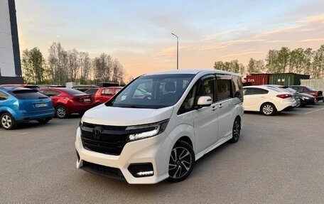 Honda Stepwgn IV, 2021 год, 2 250 000 рублей, 2 фотография