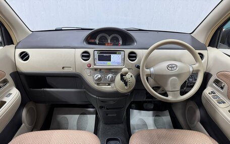 Toyota Sienta I, 2012 год, 950 000 рублей, 9 фотография