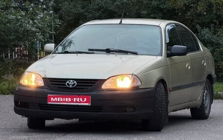 Toyota Avensis III рестайлинг, 2001 год, 175 000 рублей, 1 фотография