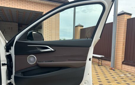 BMW 1 серия, 2022 год, 2 900 000 рублей, 21 фотография