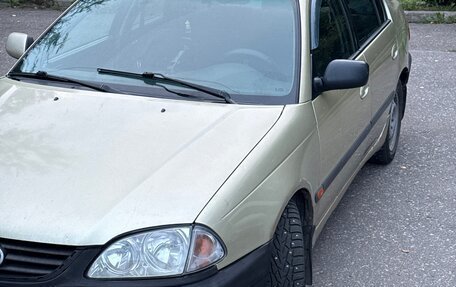 Toyota Avensis III рестайлинг, 2001 год, 175 000 рублей, 11 фотография
