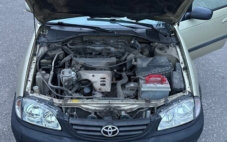 Toyota Avensis III рестайлинг, 2001 год, 175 000 рублей, 19 фотография