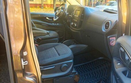 Mercedes-Benz Vito, 2015 год, 3 250 000 рублей, 18 фотография