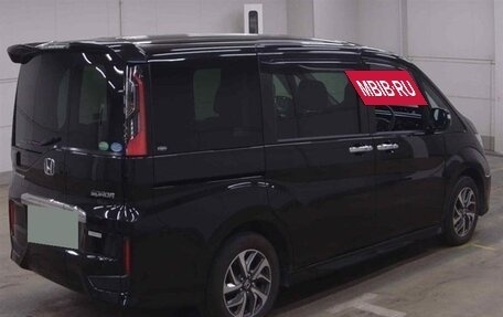 Honda Stepwgn IV, 2017 год, 1 300 000 рублей, 4 фотография