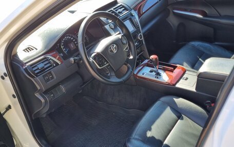 Toyota Camry, 2012 год, 1 580 000 рублей, 5 фотография
