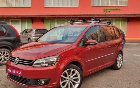 Volkswagen Touran III, 2011 год, 1 100 000 рублей, 1 фотография