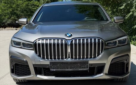 BMW 7 серия, 2019 год, 4 750 000 рублей, 3 фотография