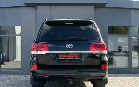 Toyota Land Cruiser 200, 2017 год, 5 950 000 рублей, 5 фотография