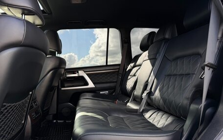 Toyota Land Cruiser 200, 2017 год, 5 950 000 рублей, 23 фотография