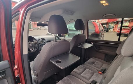 Volkswagen Touran III, 2011 год, 1 100 000 рублей, 10 фотография