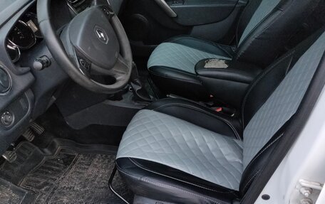 Renault Logan II, 2014 год, 400 000 рублей, 3 фотография