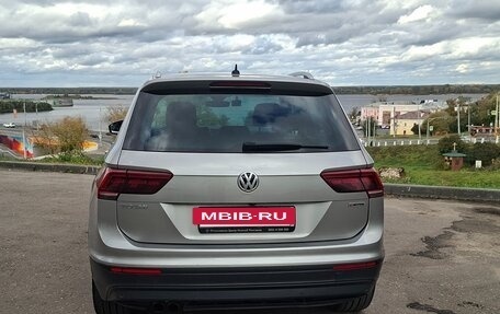 Volkswagen Tiguan II, 2020 год, 2 490 000 рублей, 5 фотография
