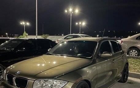 BMW 1 серия, 2005 год, 999 999 рублей, 2 фотография