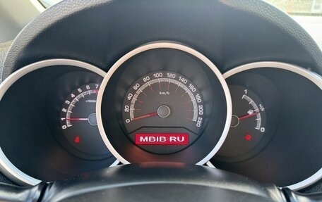 KIA Venga I, 2011 год, 899 000 рублей, 17 фотография