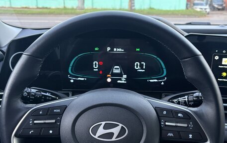 Hyundai Elantra, 2024 год, 1 980 000 рублей, 19 фотография