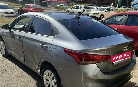 Hyundai Solaris II рестайлинг, 2017 год, 900 000 рублей, 4 фотография