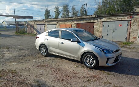 KIA Rio IV, 2019 год, 1 570 000 рублей, 3 фотография