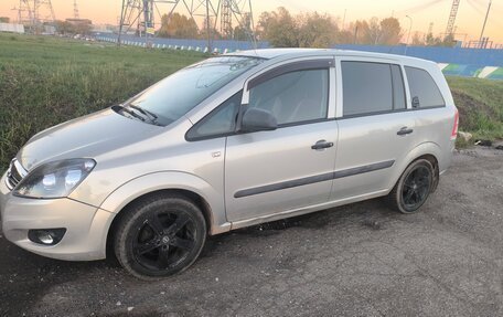 Opel Zafira B, 2011 год, 420 000 рублей, 2 фотография