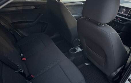 Skoda Rapid II, 2021 год, 1 325 000 рублей, 13 фотография