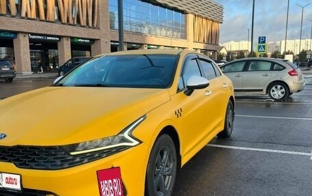 KIA K5, 2021 год, 1 730 000 рублей, 2 фотография