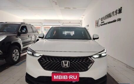 Honda Vezel, 2023 год, 1 750 000 рублей, 2 фотография