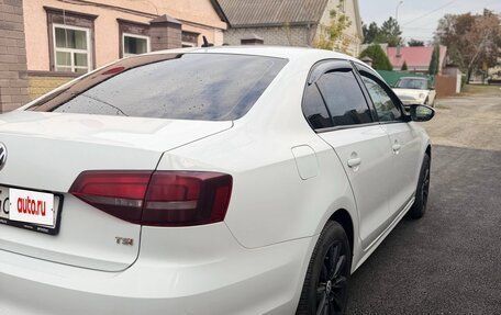 Volkswagen Jetta VI, 2016 год, 1 050 000 рублей, 4 фотография