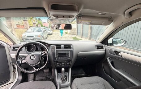 Volkswagen Jetta VI, 2016 год, 1 050 000 рублей, 8 фотография