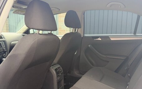 Volkswagen Jetta VI, 2016 год, 1 050 000 рублей, 7 фотография