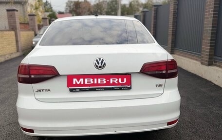 Volkswagen Jetta VI, 2016 год, 1 050 000 рублей, 5 фотография