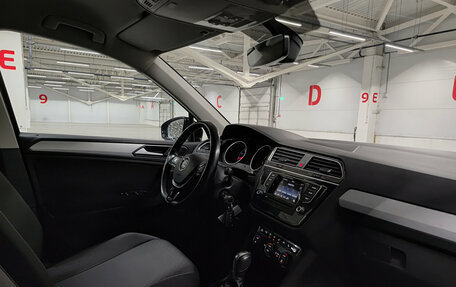 Volkswagen Tiguan II, 2017 год, 2 486 000 рублей, 15 фотография