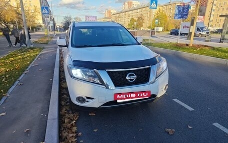 Nissan Pathfinder, 2014 год, 1 350 000 рублей, 2 фотография