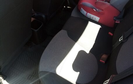 Hyundai Solaris II рестайлинг, 2013 год, 854 000 рублей, 4 фотография