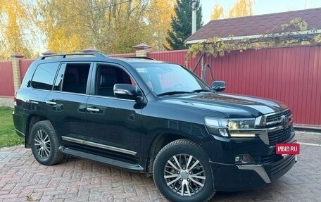 Toyota Land Cruiser 200, 2020 год, 7 200 000 рублей, 2 фотография