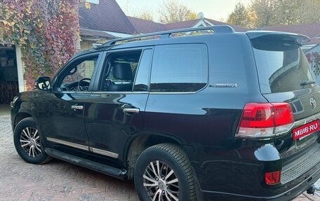 Toyota Land Cruiser 200, 2020 год, 7 200 000 рублей, 4 фотография