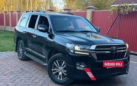 Toyota Land Cruiser 200, 2020 год, 7 200 000 рублей, 7 фотография