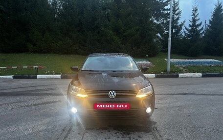 Volkswagen Jetta VI, 2012 год, 950 000 рублей, 4 фотография