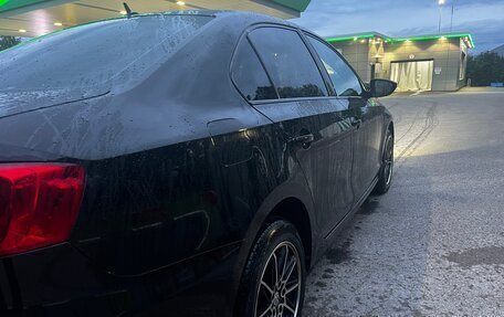 Volkswagen Jetta VI, 2012 год, 950 000 рублей, 10 фотография