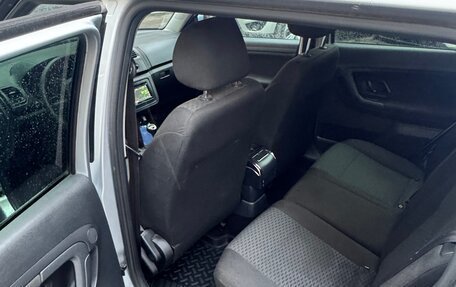 Skoda Fabia II, 2012 год, 750 000 рублей, 7 фотография