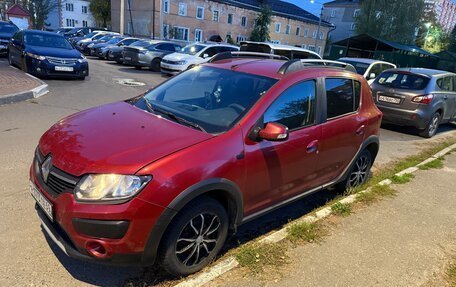 Renault Sandero II рестайлинг, 2015 год, 900 000 рублей, 3 фотография