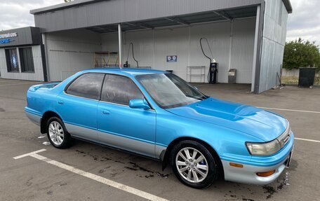 Toyota Vista, 1993 год, 350 000 рублей, 2 фотография