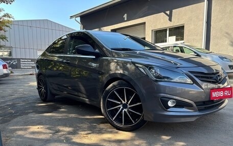 Hyundai Solaris II рестайлинг, 2015 год, 980 000 рублей, 4 фотография