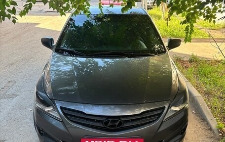 Hyundai Solaris II рестайлинг, 2015 год, 980 000 рублей, 6 фотография