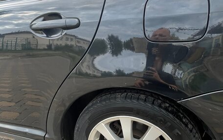 Toyota Avensis III рестайлинг, 2006 год, 620 000 рублей, 22 фотография