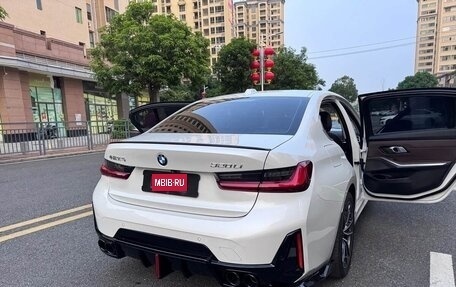 BMW 3 серия, 2023 год, 2 450 000 рублей, 15 фотография
