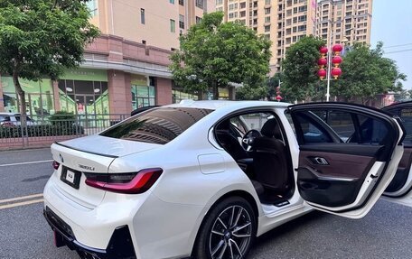 BMW 3 серия, 2023 год, 2 450 000 рублей, 16 фотография
