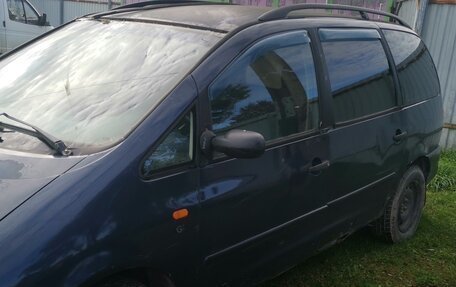 Volkswagen Sharan I рестайлинг, 1997 год, 95 000 рублей, 4 фотография