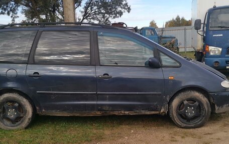 Volkswagen Sharan I рестайлинг, 1997 год, 95 000 рублей, 2 фотография