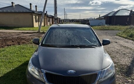 KIA Rio III рестайлинг, 2013 год, 520 000 рублей, 2 фотография