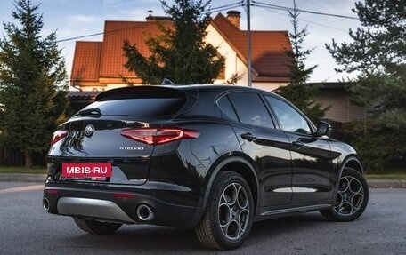 Alfa Romeo Stelvio, 2018 год, 3 600 000 рублей, 5 фотография