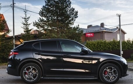 Alfa Romeo Stelvio, 2018 год, 3 600 000 рублей, 4 фотография